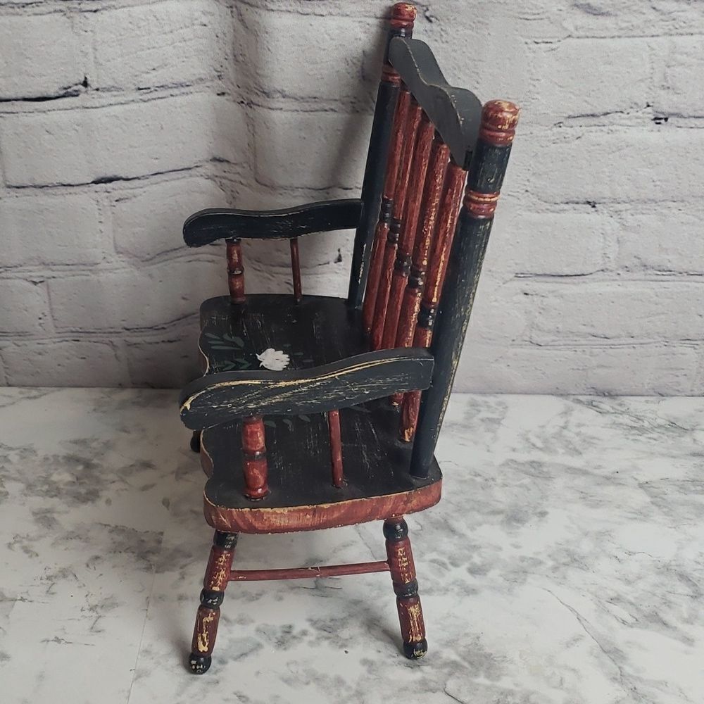 ‎Handpainted Vintage Primitive Mini Chair - Picture 5 of 11
